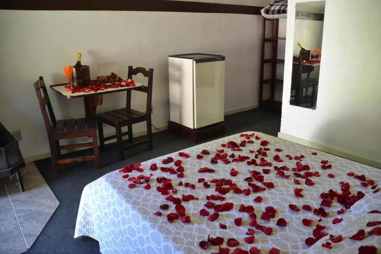 Hotel Pousada Dos Pinheiros Canela Eksteriør billede